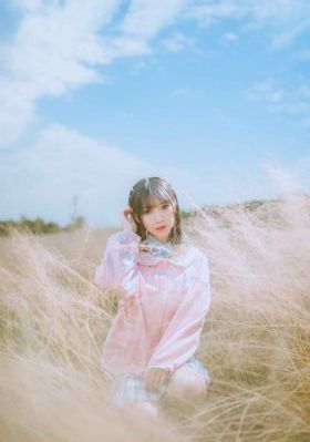 女大学生的红色日记在线观看